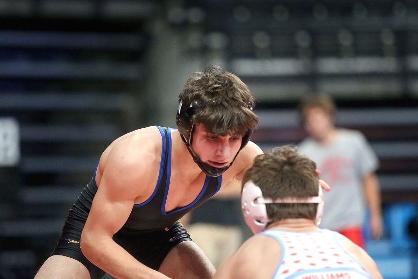 Dec. 7 Wrestling Roundup - Aberdeen Central boys dominate action at Rapid City Duals